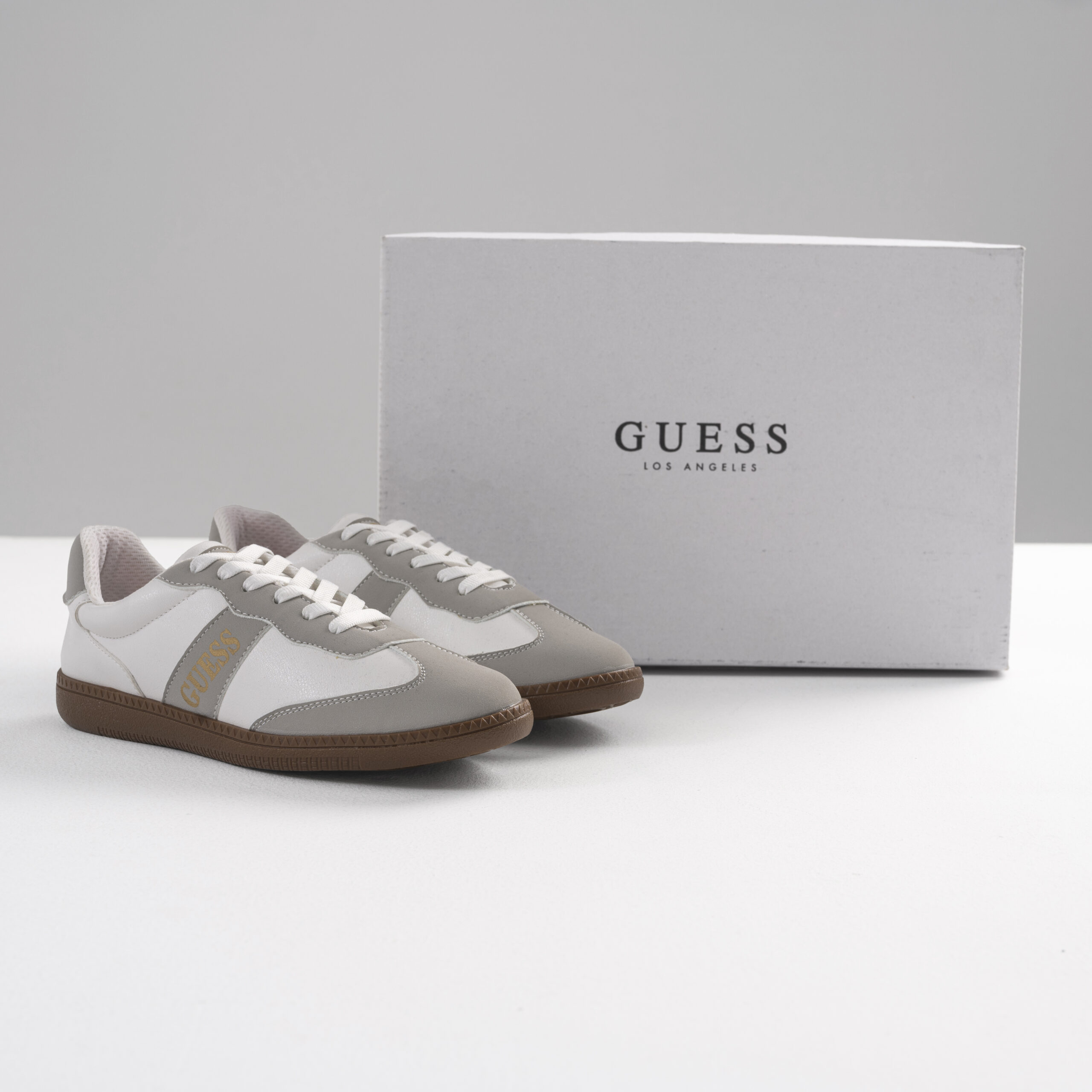 GUESS WOMEN'S BISHAN MIRROR
